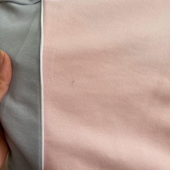 Philadelphia 76ers pink jersey— youth size M - Picture 4 of 7